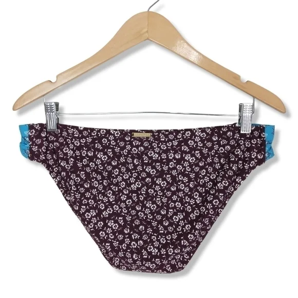 Bikini Set - Picture 11 of 16